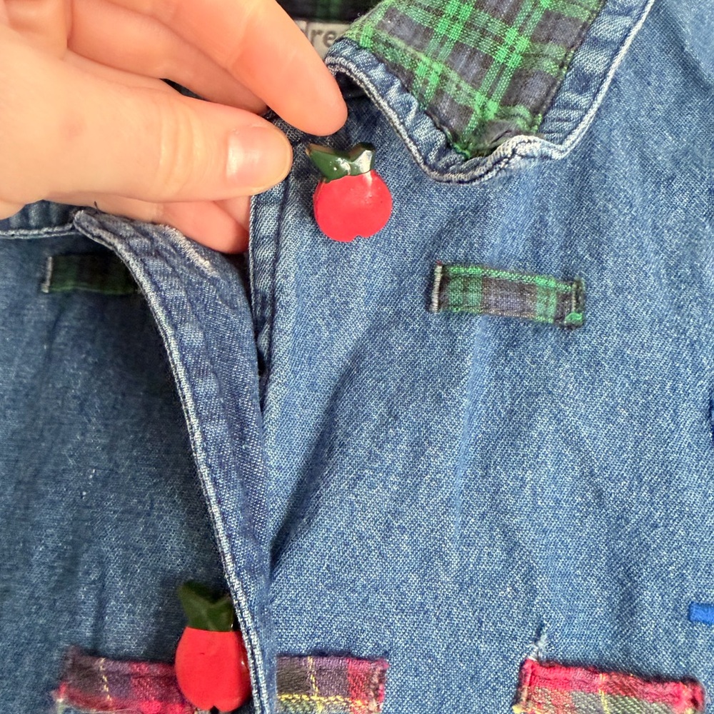 Dressbarn women’s Teacher style Denim Vest - Picture 2 of 4